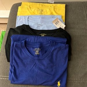Men’s medium polo crew necks
